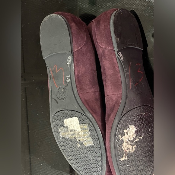 Michael Kors Remi Pom Pom Ballet Flat Suede/Fur Mulberry Deep Red - Picture 8 of 8